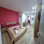 A Casa Di Lina